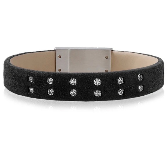 Velvet Leather Crystal Bracelet - Picture 2 of 5